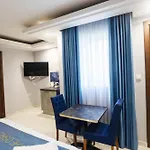 The Osiris Oda ve Kahvaltı 4*