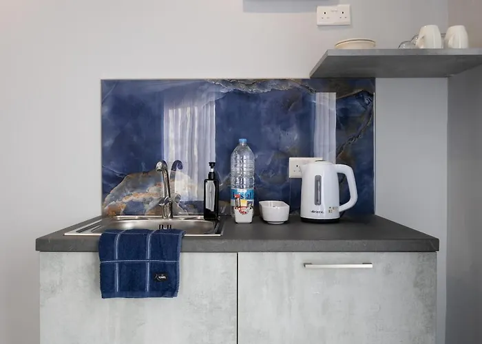 Bed & Breakfast The Osiris 4*